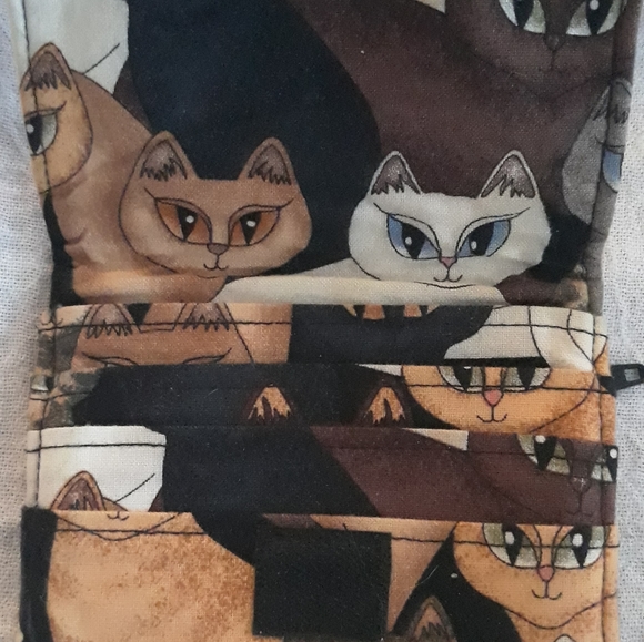 Small Cat Coin Purse/Wallet - Picture 2 of 3